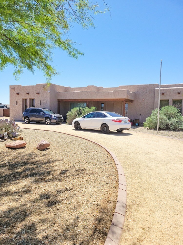 28428 N Rambling Rock Ct, Wittmann, AZ for Sale