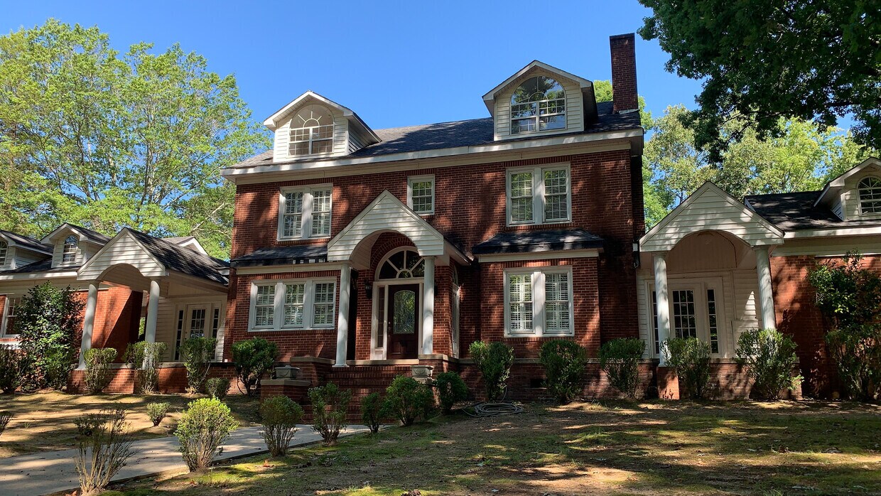 2700 E Main St, Spartanburg, SC for Sale