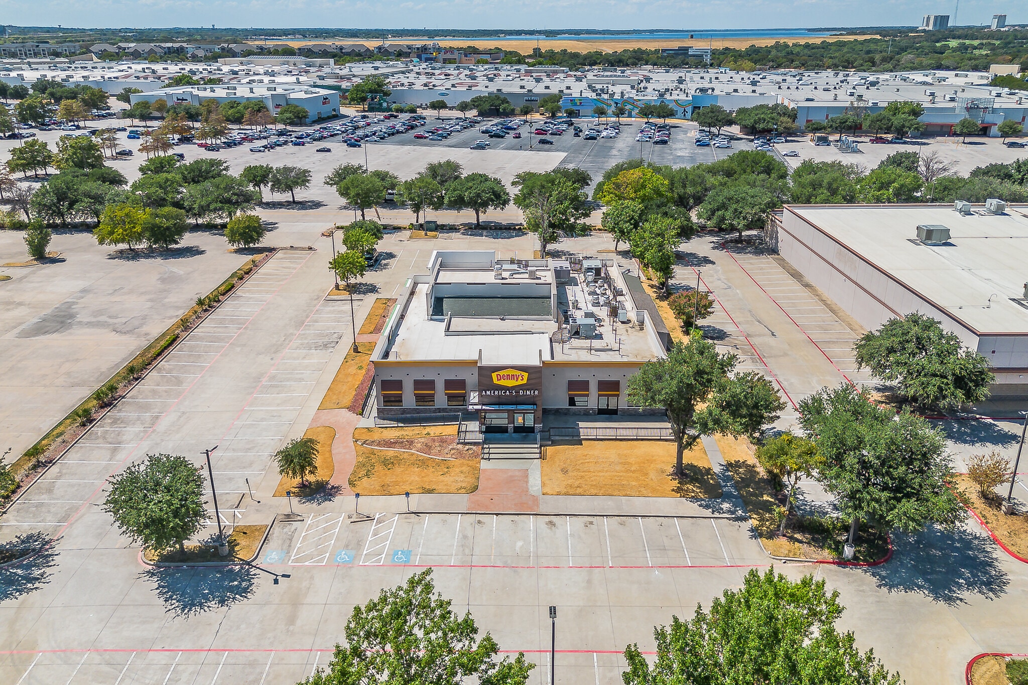 2655 E Grapevine Mills Cir, Grapevine, TX for Rent