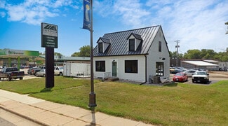 Wayzata, MN Retail - 2385 Shadywood Rd