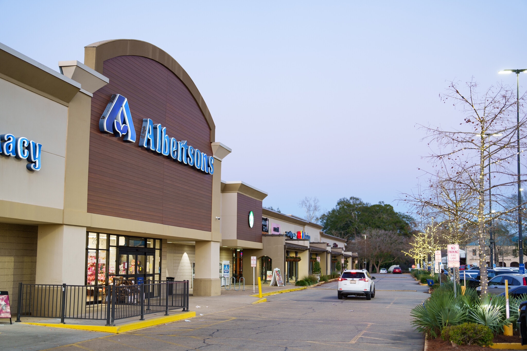 2668 Johnston St, Lafayette, LA for Rent