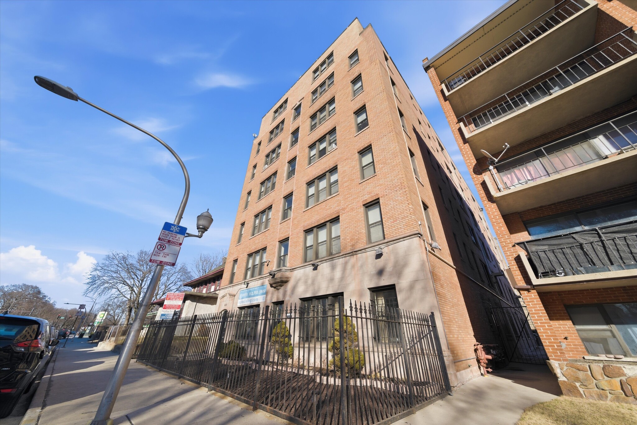 6731 S Jeffery Blvd, Chicago, IL for Sale