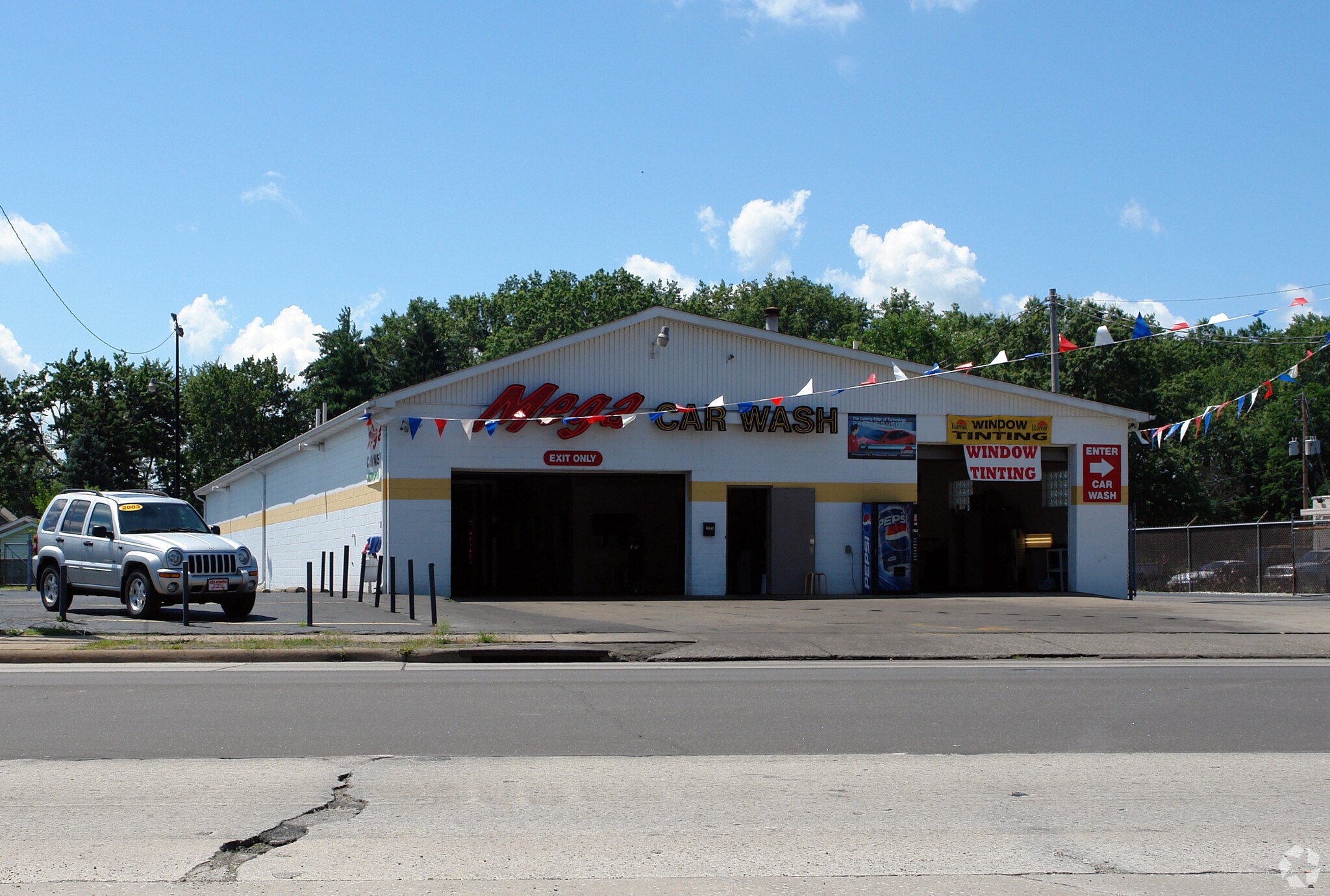 2492 Youngstown Rd SE, Warren, OH for Rent