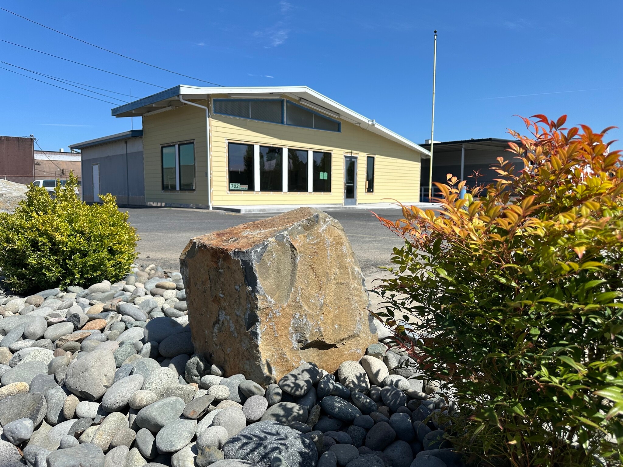 702 Commerce Ave, Longview, WA for Rent