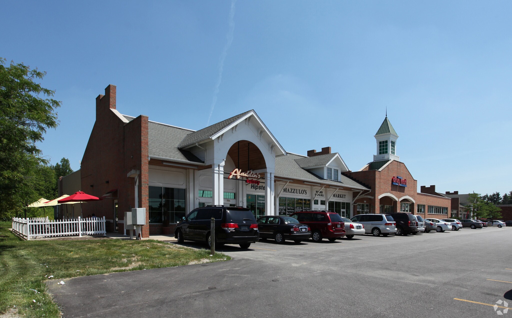 8560-8586 E Washington St, Chagrin Falls, OH for Rent