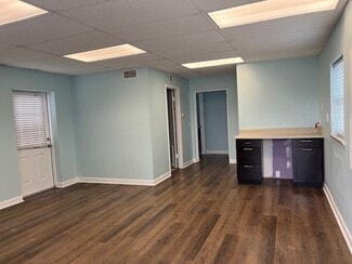 Vero Beach, FL Office, Flex - 5665 US Highway 1