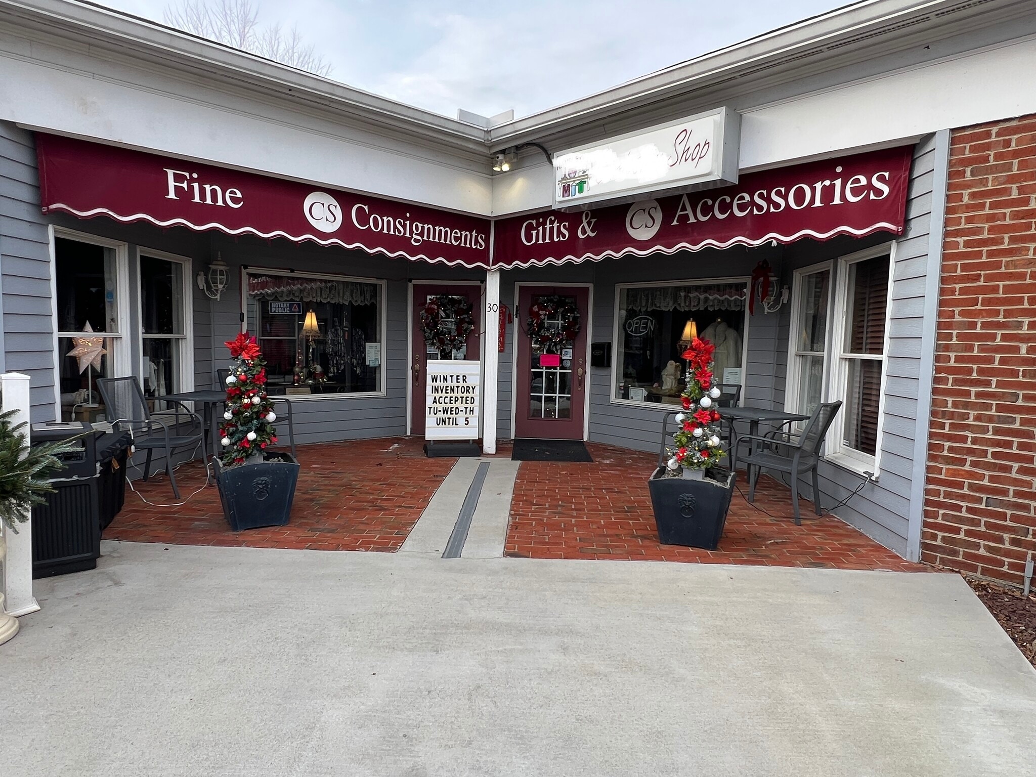 584 E Main St, Canfield, OH for Sale