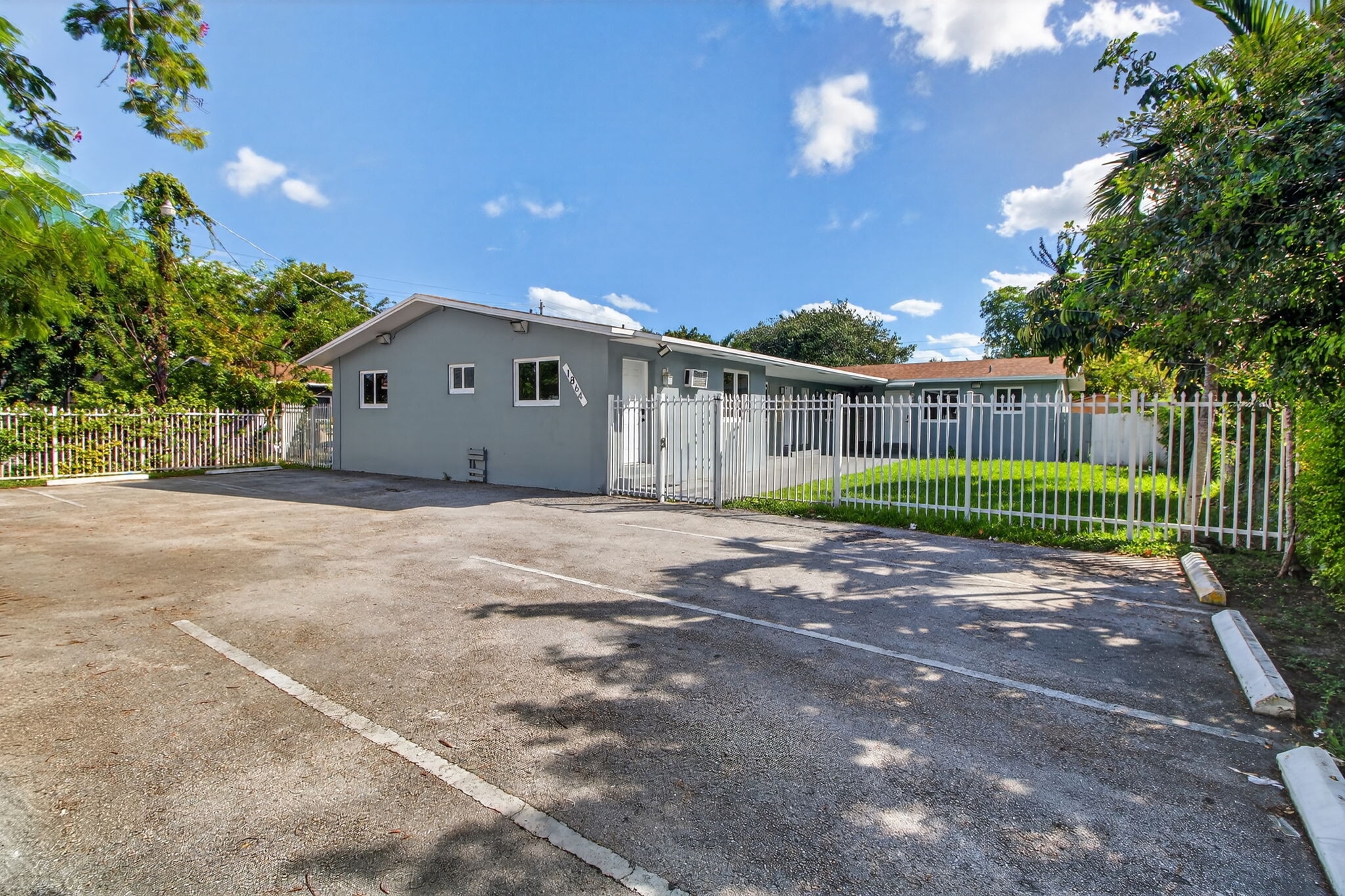 1864 NW 28th St, Miami, FL for Sale