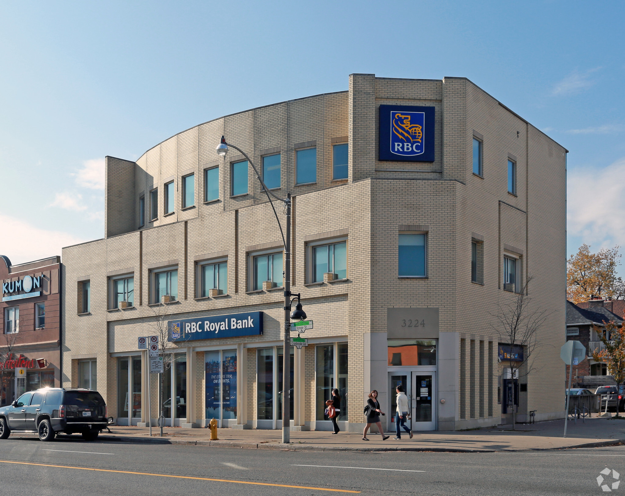 3224 Yonge St, Toronto, ON for Sale