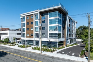 West Hartford, CT Office/Retail - 920-924 Farmington Ave