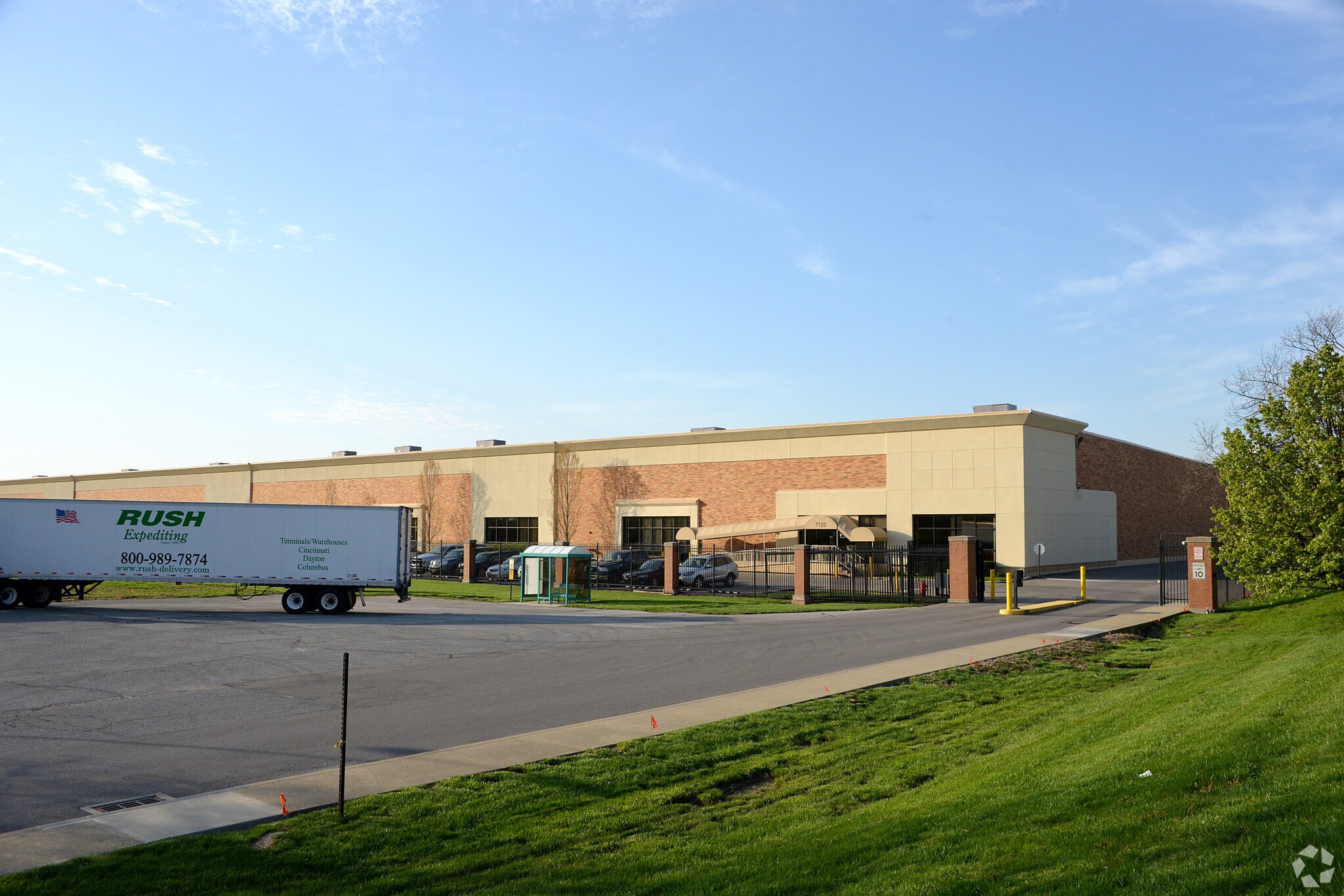 7125 Industrial Rd, Florence, KY for Rent