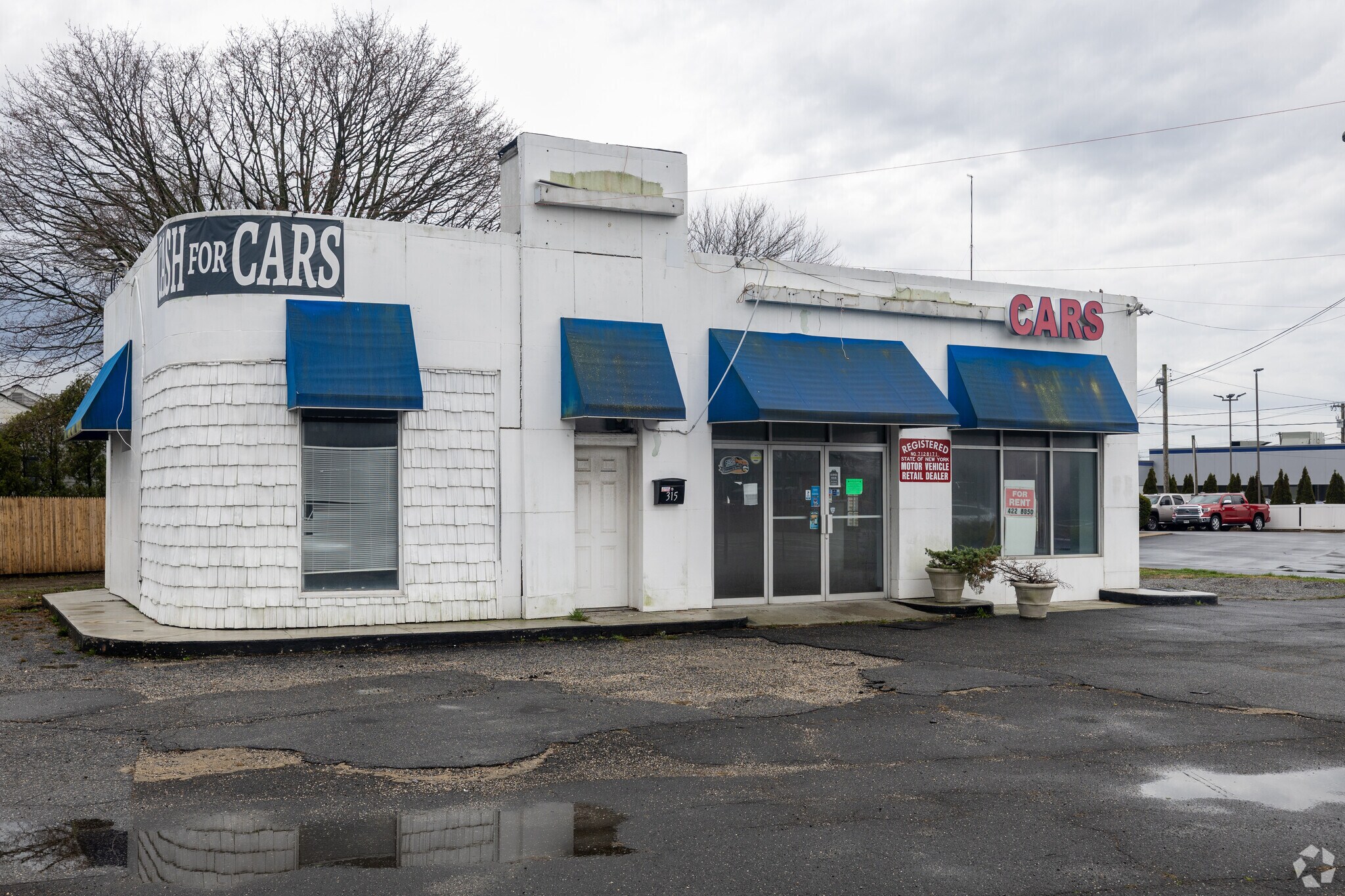 , Lindenhurst, NY for Sale