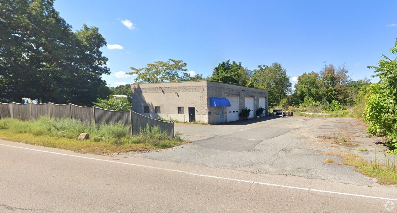 220 Centre St, Holbrook, MA for Rent
