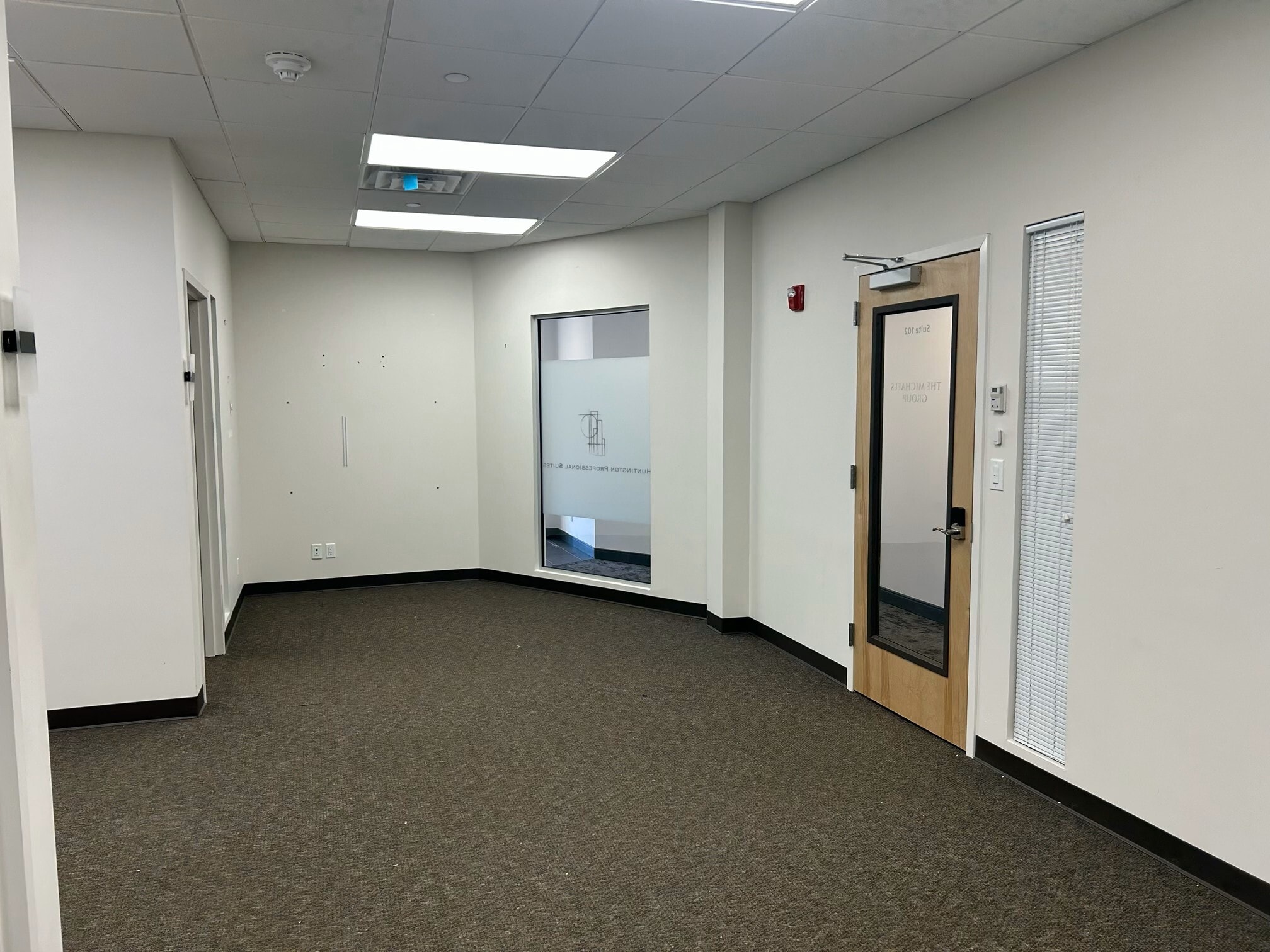 425 New York, Huntington, NY for Rent