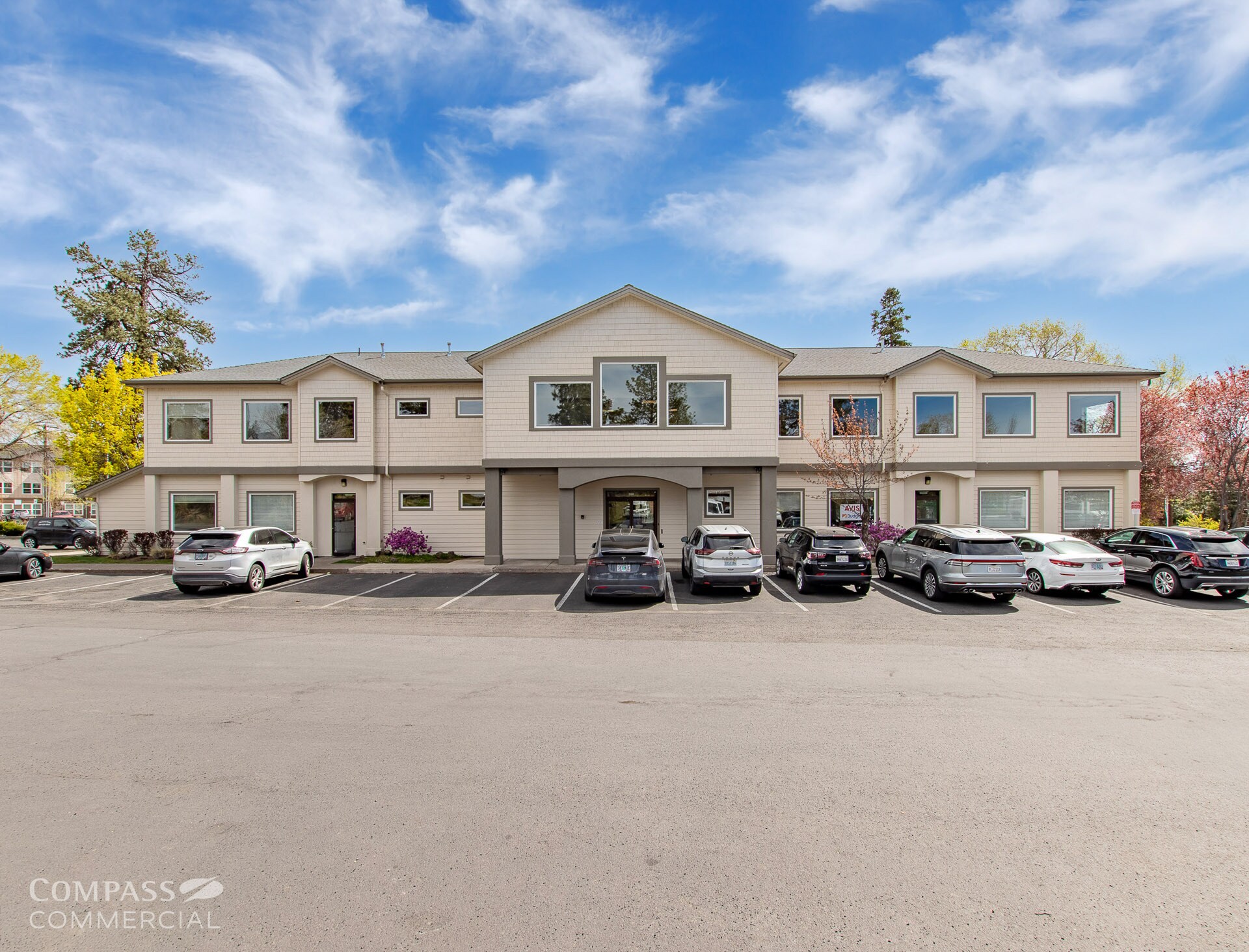 300 SE Reed Market Rd, Bend, OR for Sale