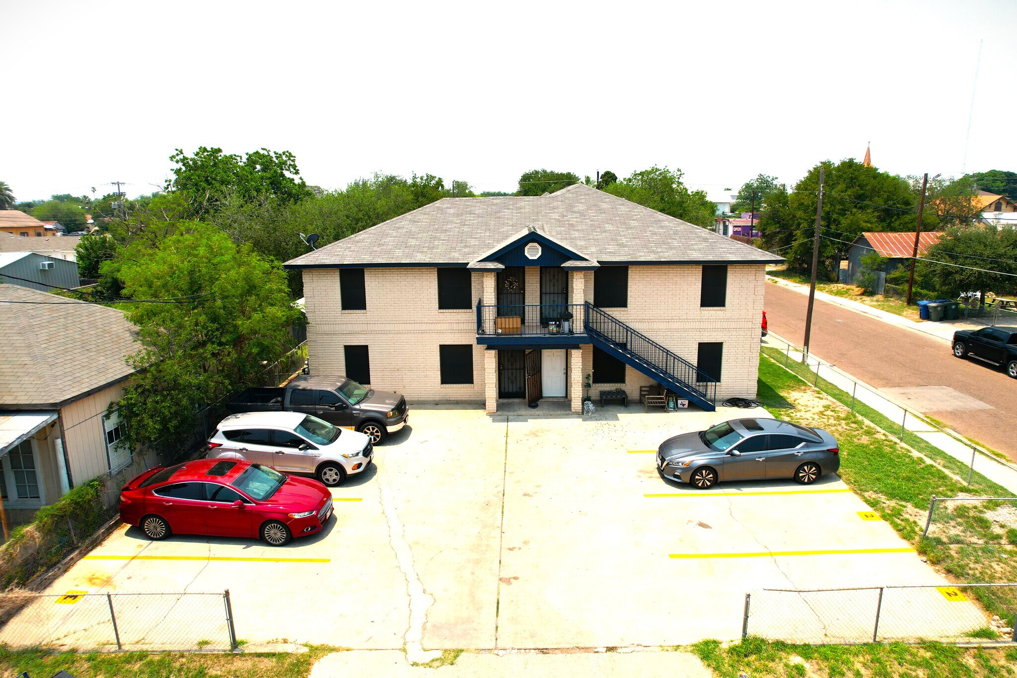 1420 Juarez Ave, Laredo, TX for Sale
