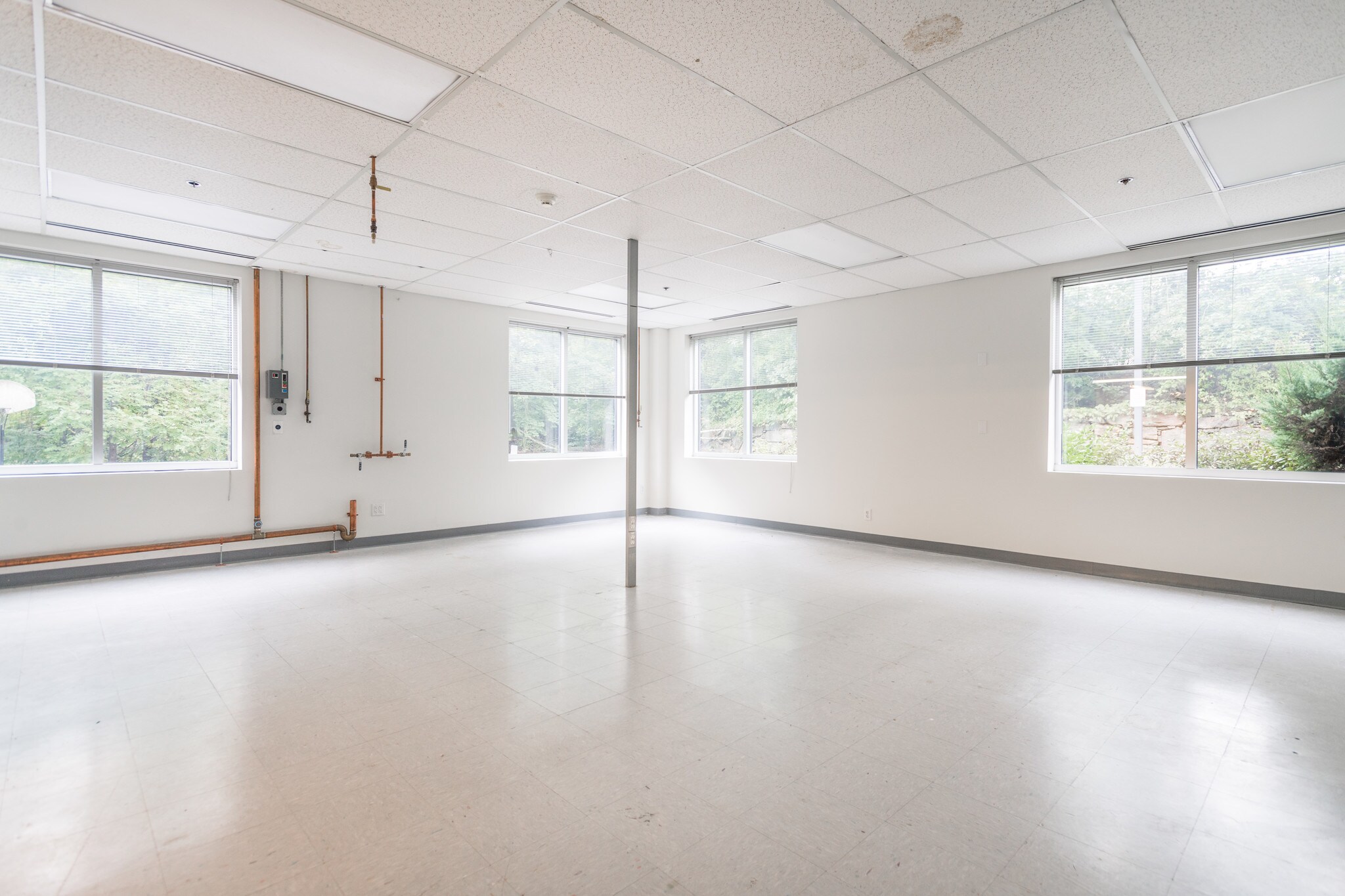 250 Turnpike Rd, Southborough, MA for Rent