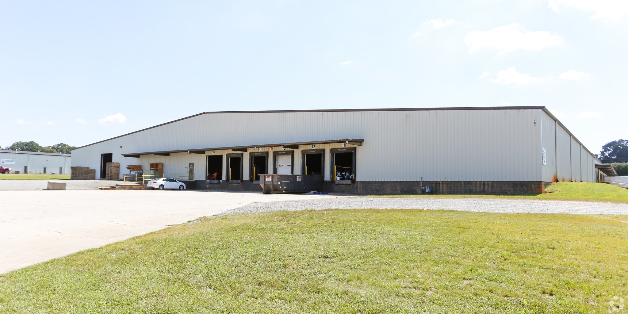 194-196 Bucks Industrial Rd, Statesville, NC for Rent