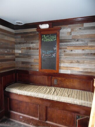 22736-22740 Woodward Ave  