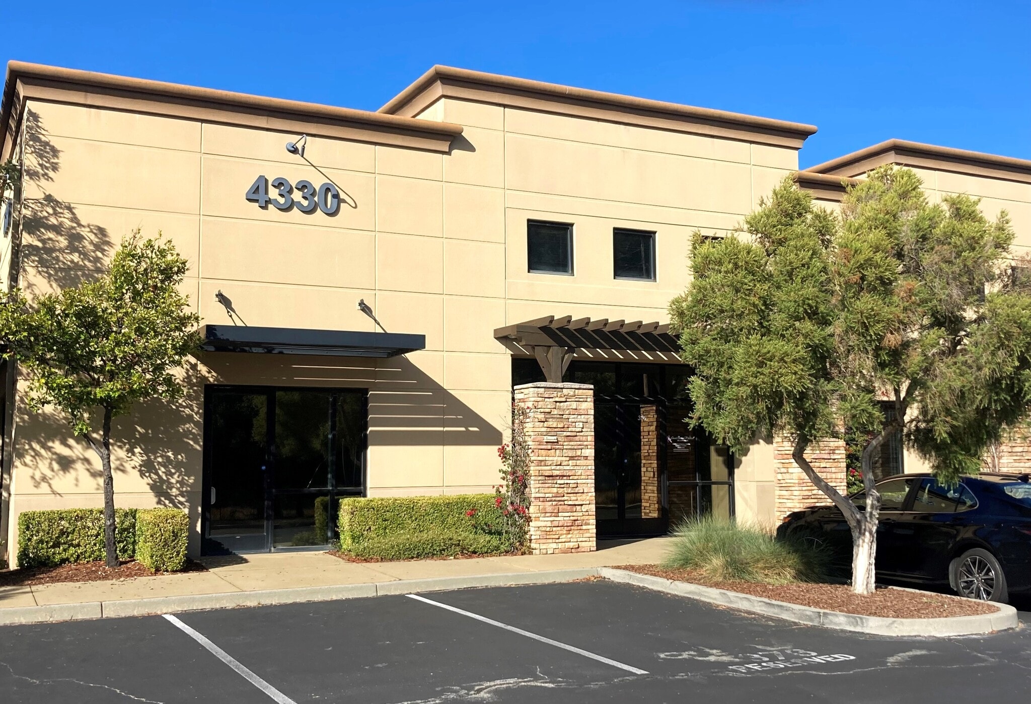 4328-4330 Redwood Hwy, San Rafael, CA for Sale