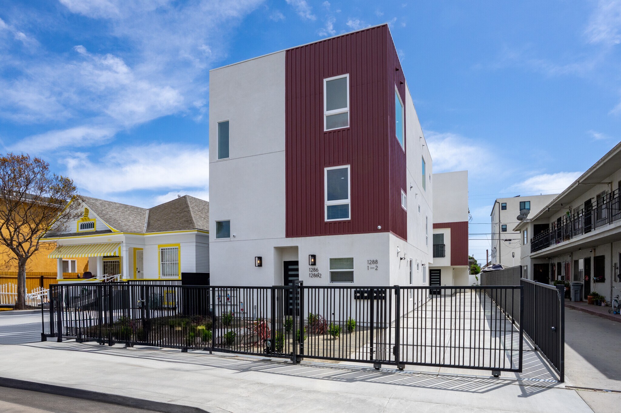 1286 W 35th Pl, Los Angeles, CA for Sale