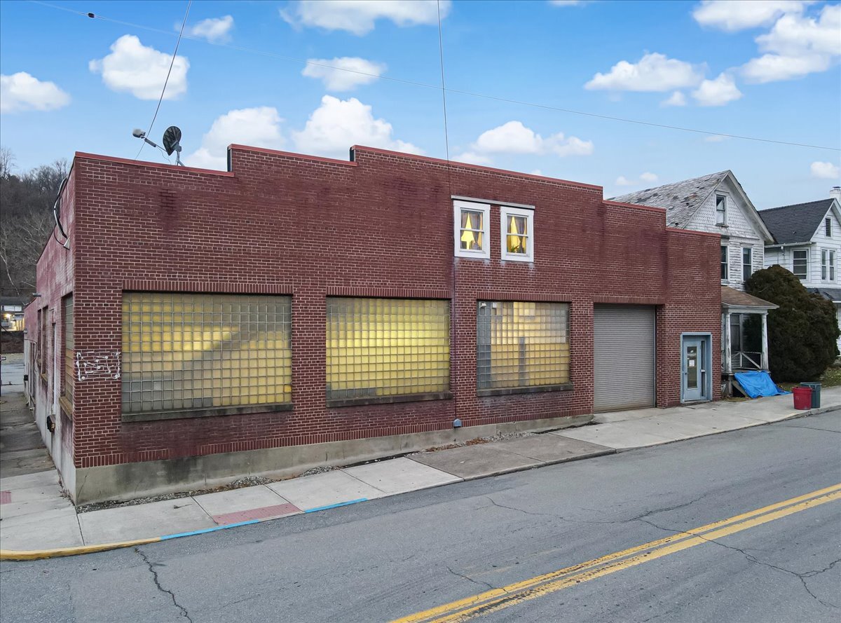 530 S Main St, Bangor, PA for Sale