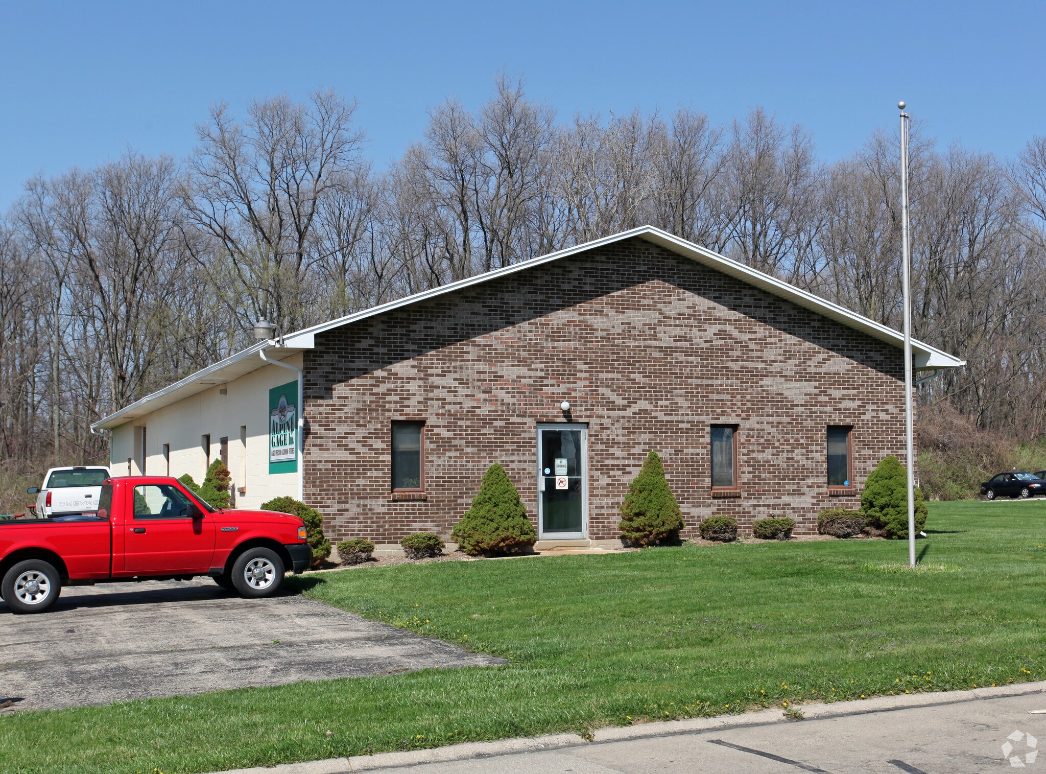 4325 Lisa Dr, Tipp City, OH for Sale