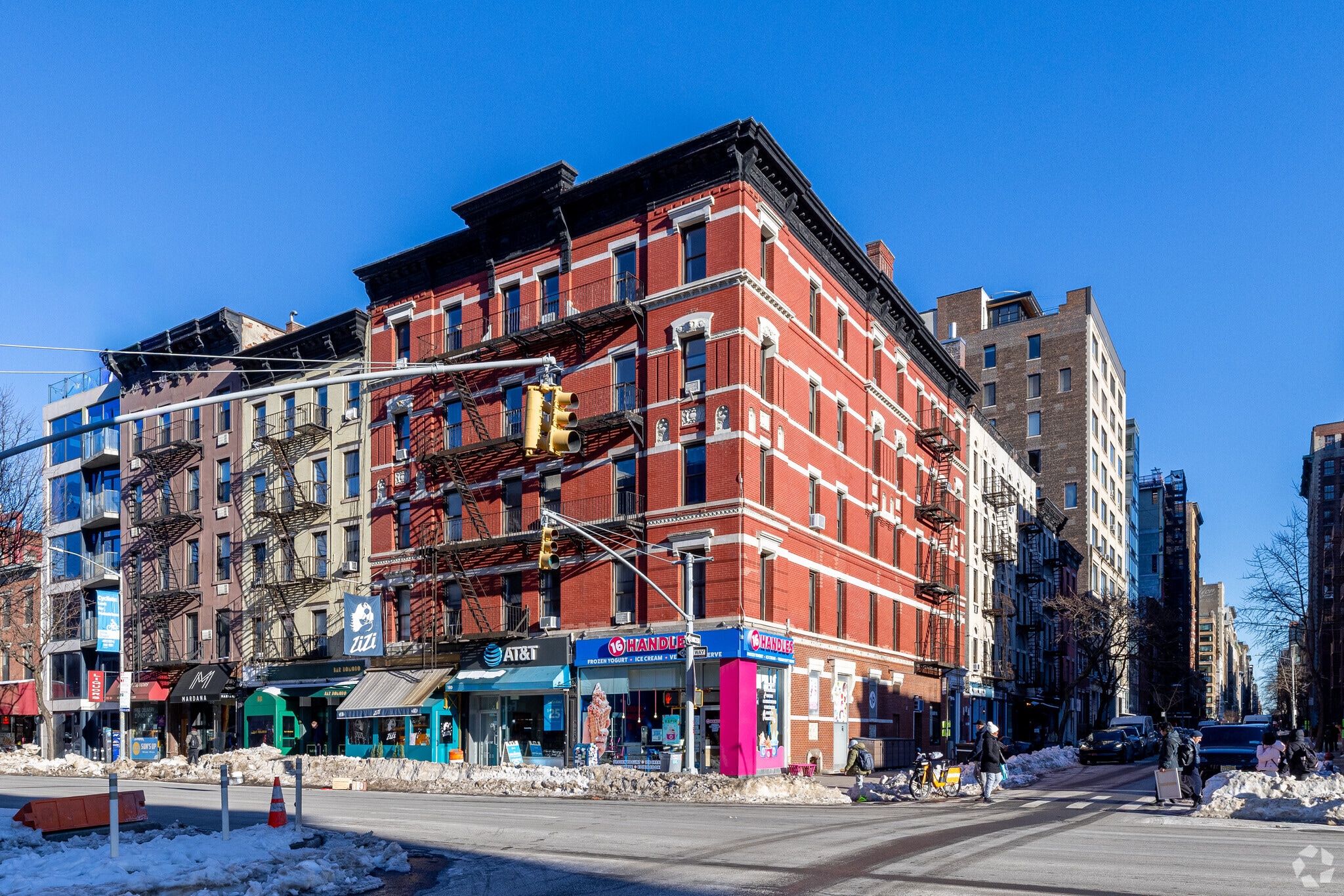 178-182 Eighth Ave, New York, NY for Rent