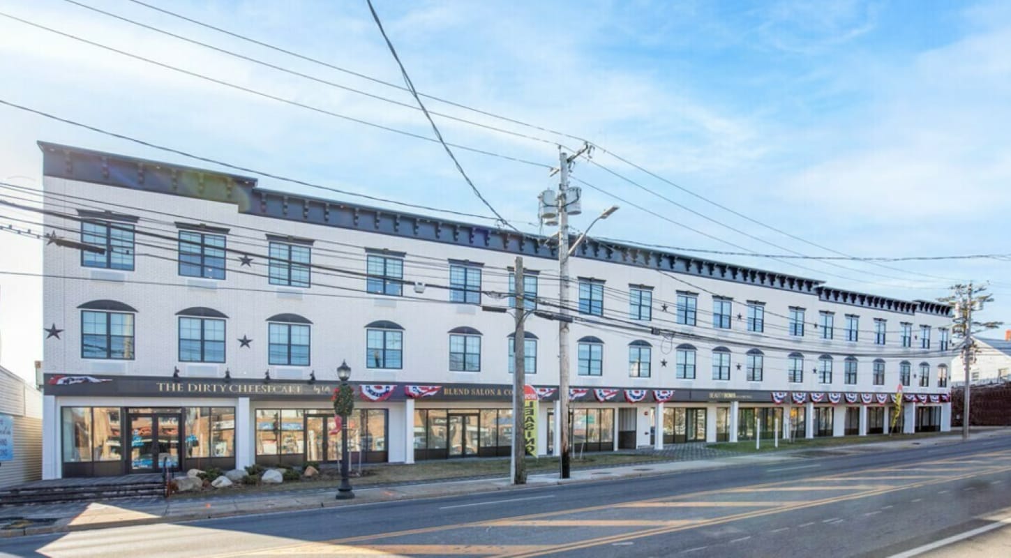 102 W Main St, Smithtown, NY for Rent