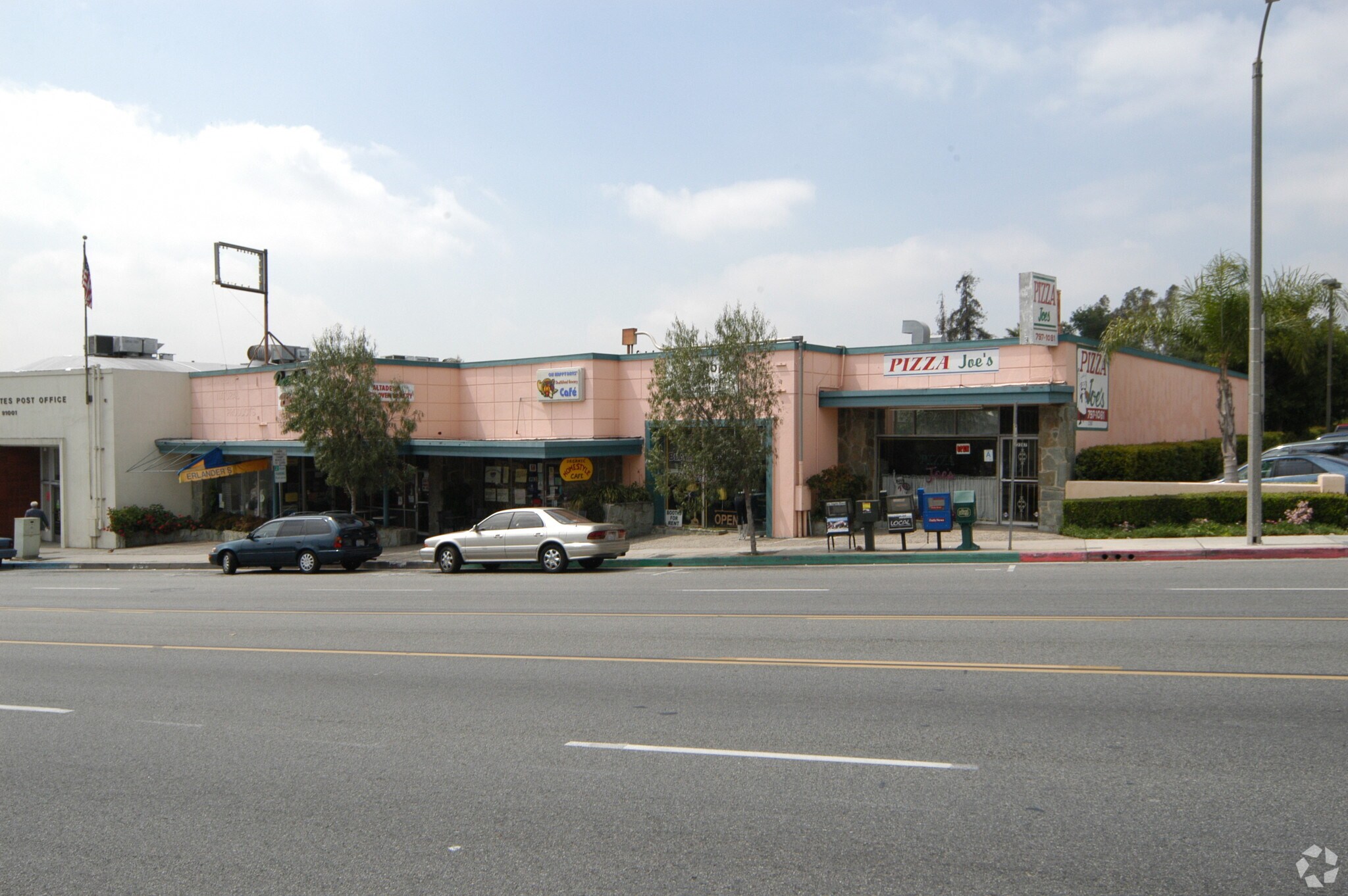 2279-2287 N Lake Ave, Altadena, CA for Rent