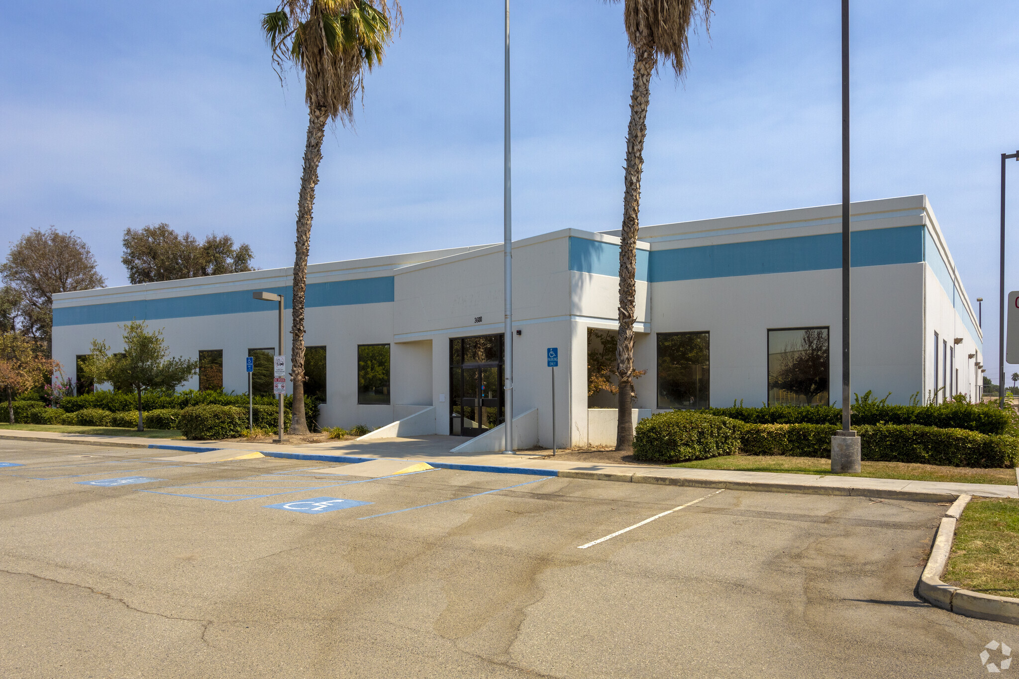 3600 N Sillect Ave, Bakersfield, CA for Rent