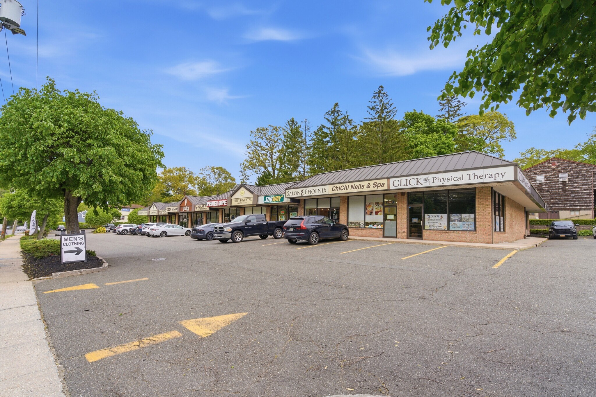 444 W Jericho Tpke, Huntington, NY for Sale