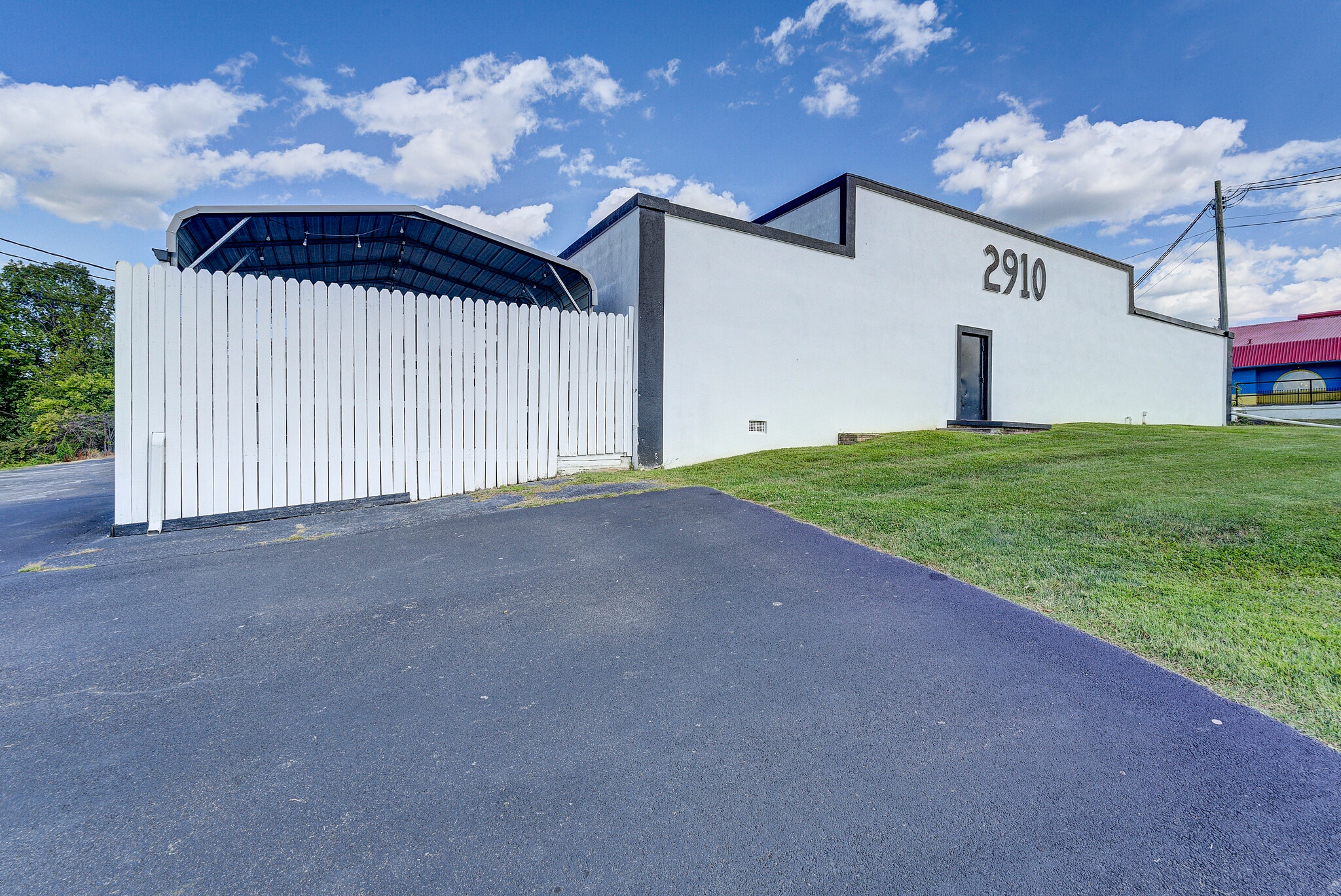 2910 Bristol Hwy, Johnson City, TN for Sale