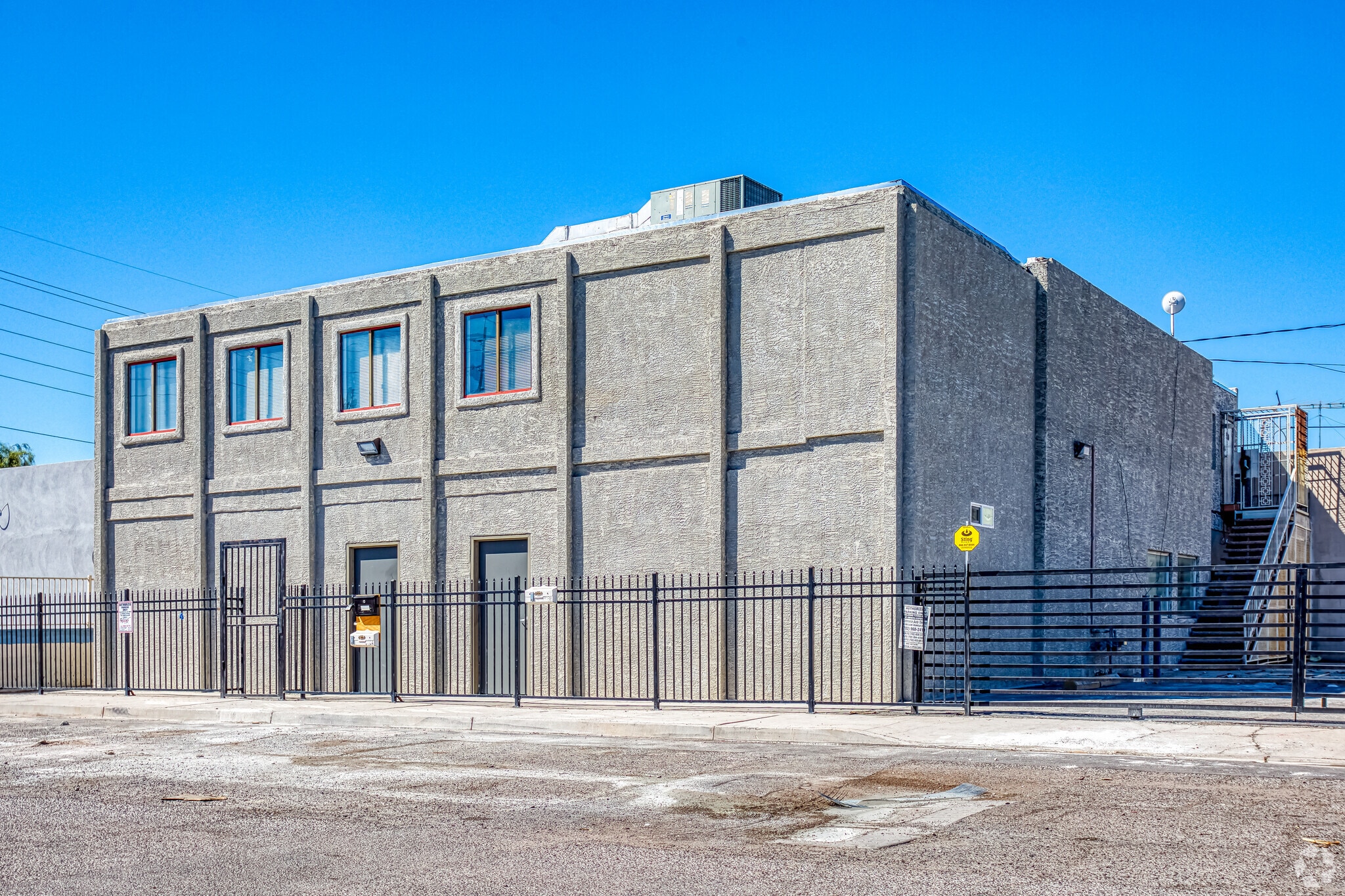 910 E Sahara Ave, Las Vegas, NV for Rent