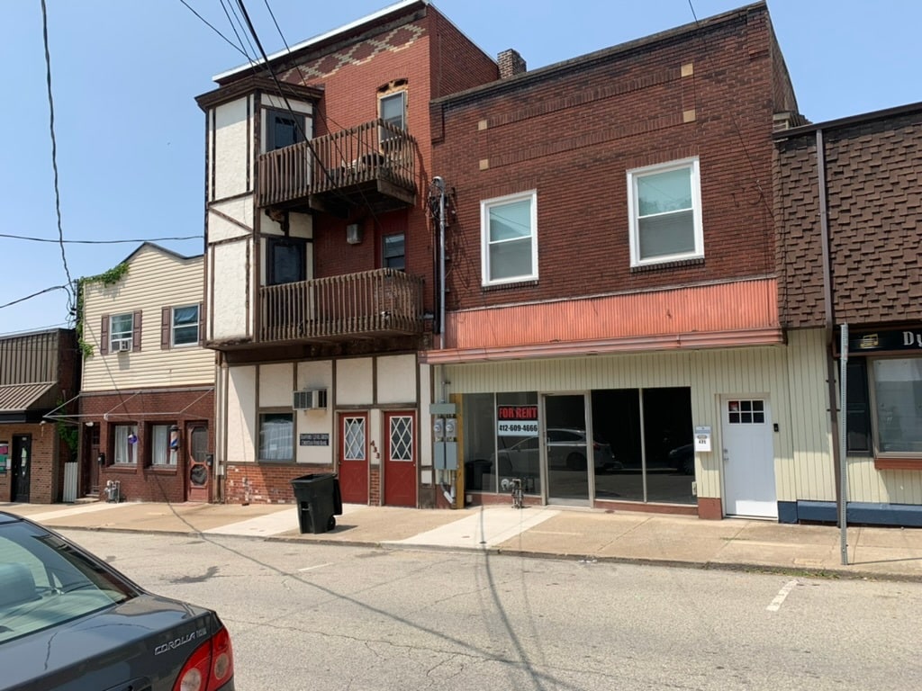 435 Cavitt Ave, Trafford, PA for Rent