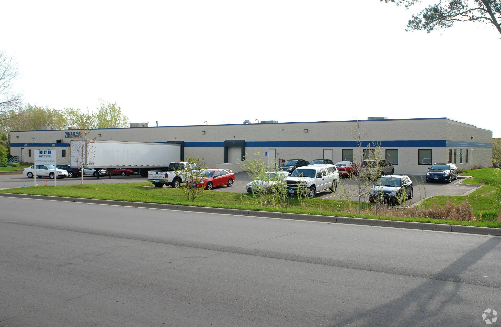 3650 Kent St, Shoreview, MN for Sale