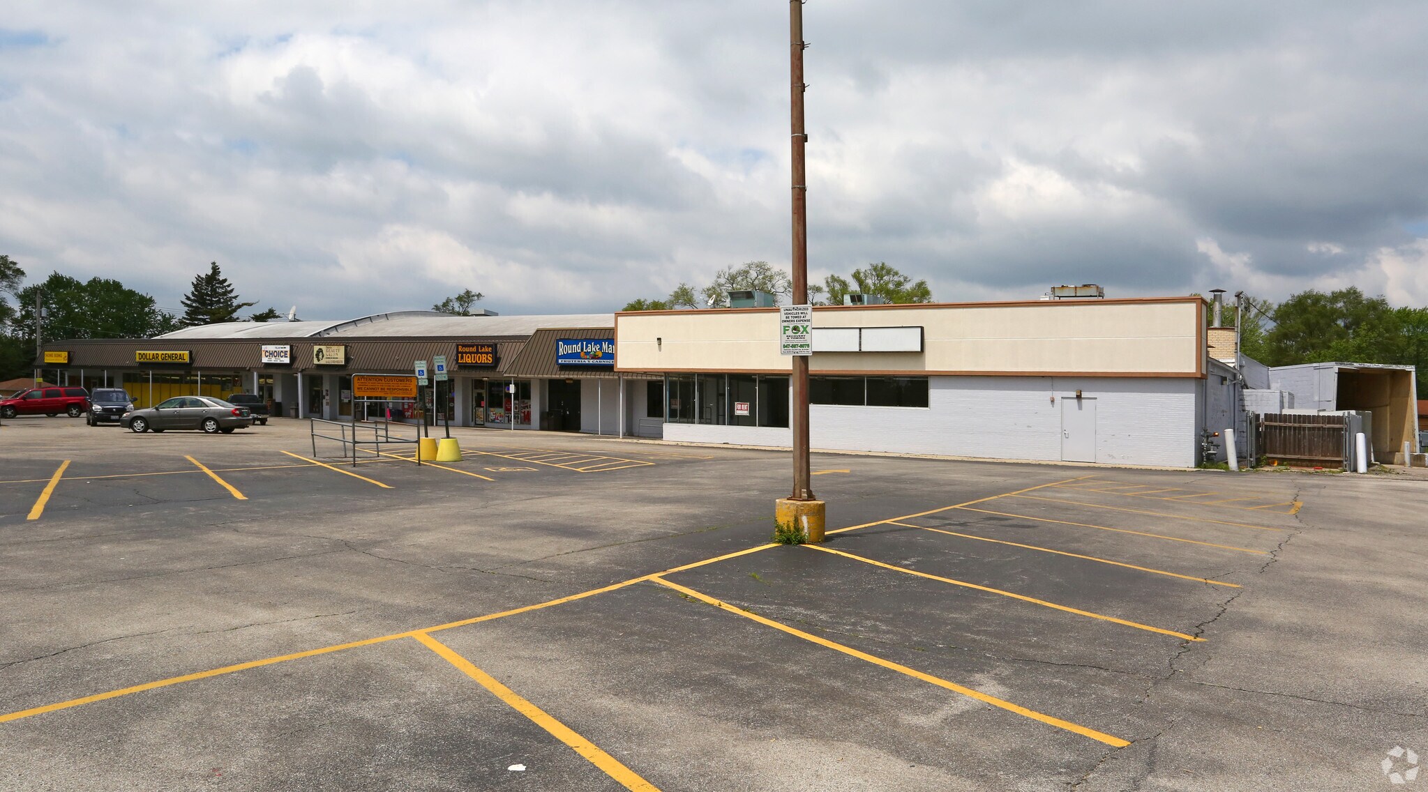 208-214 W Washington St, Round Lake, IL for Rent