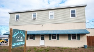 Poquoson, VA Apartments - 1221 Poquoson Ave