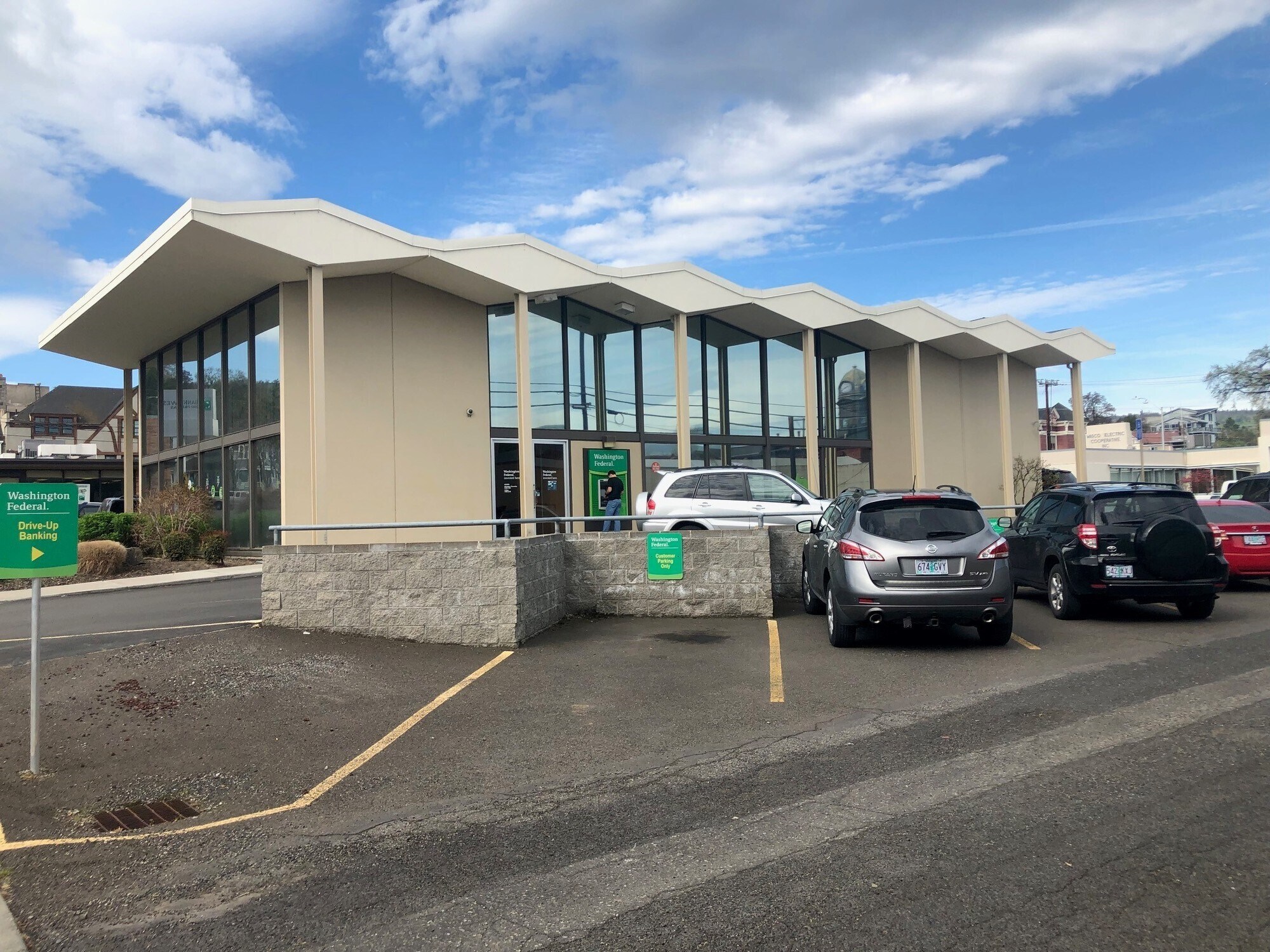 115 E 4th St, The Dalles, OR for Sale