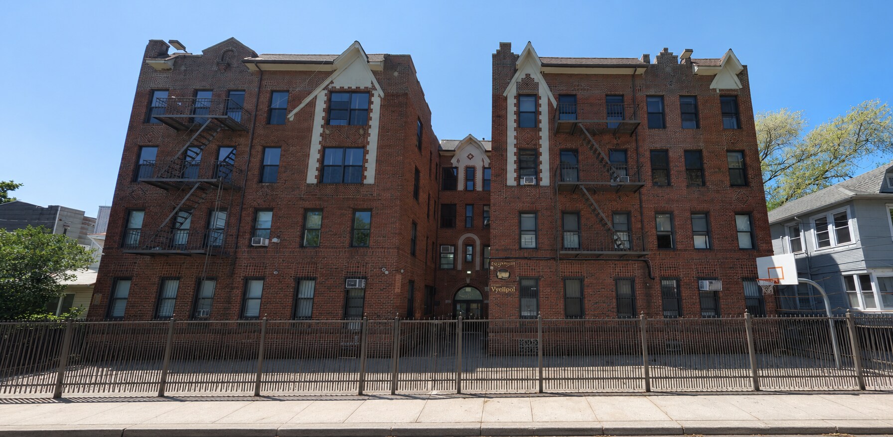 860 E 27th St, Brooklyn, NY for Sale