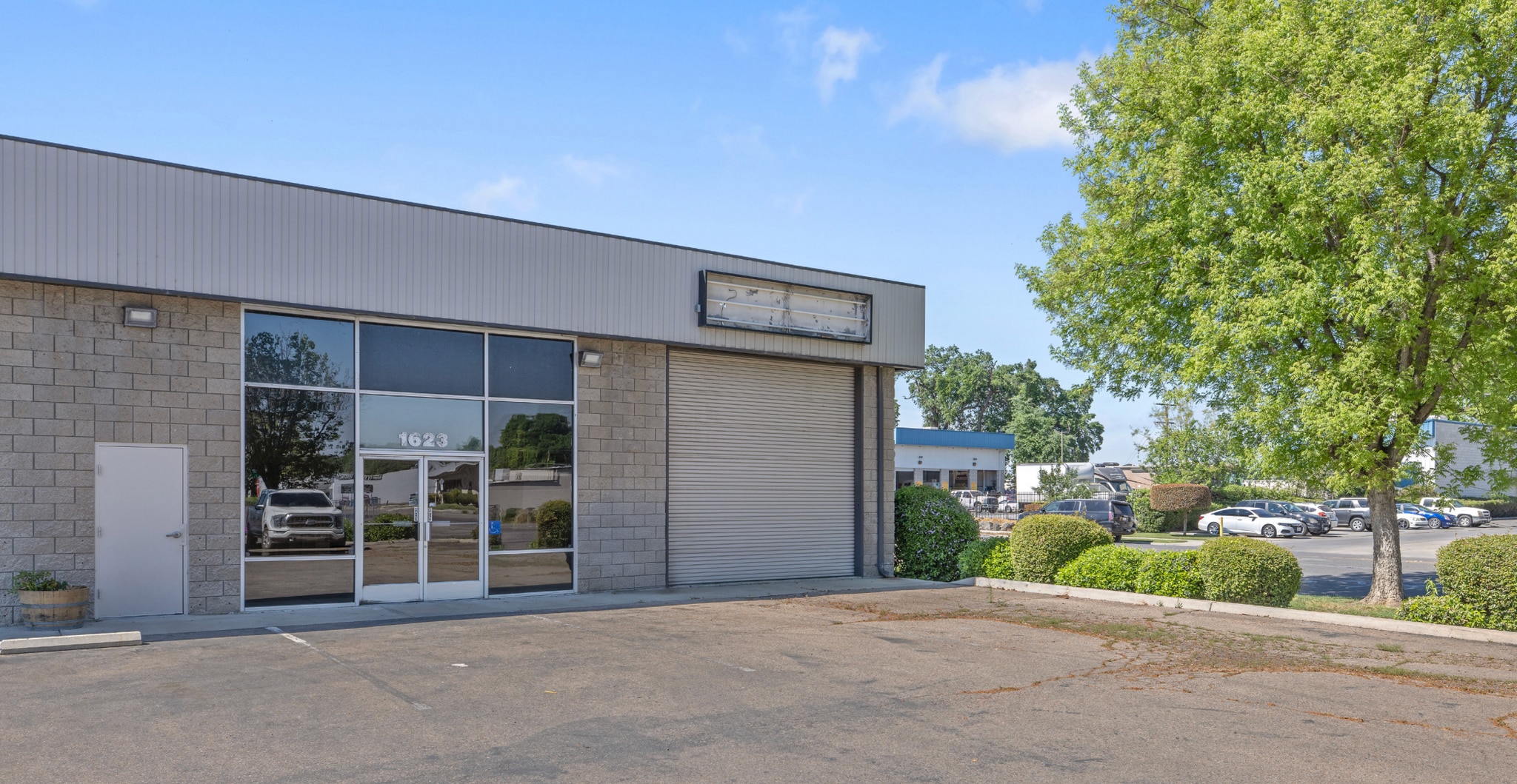 1639-1643 S Main St, Visalia, CA for Rent