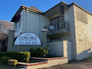 Houston, TX Apartments - 2200 Wirt Rd