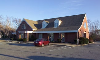 Hyannis, MA Retail - 749 Main St