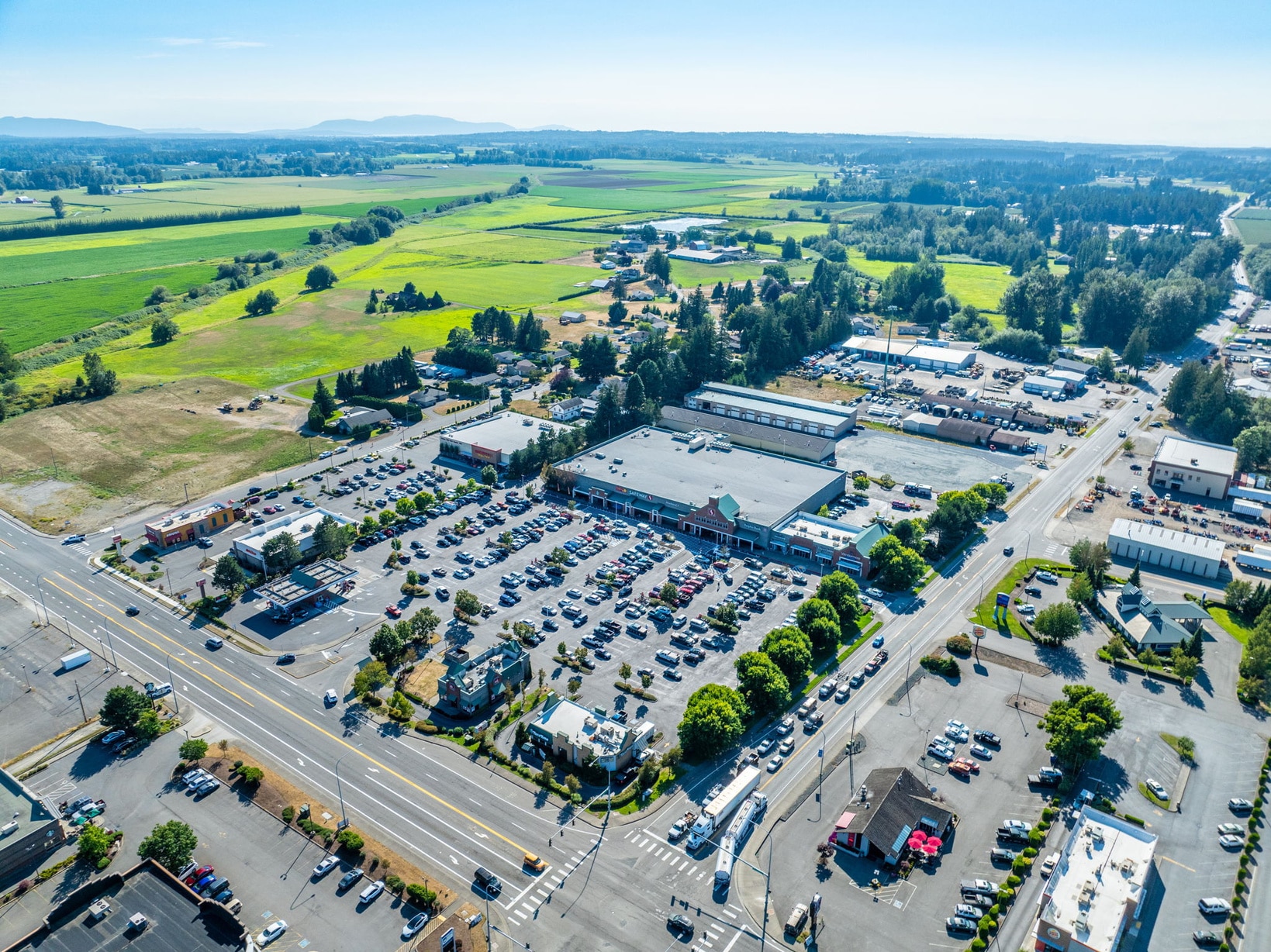 8071 Guide Meridian Rd, Lynden, WA for Rent