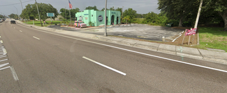 Tampa, FL Retail - 15102 N Florida Ave