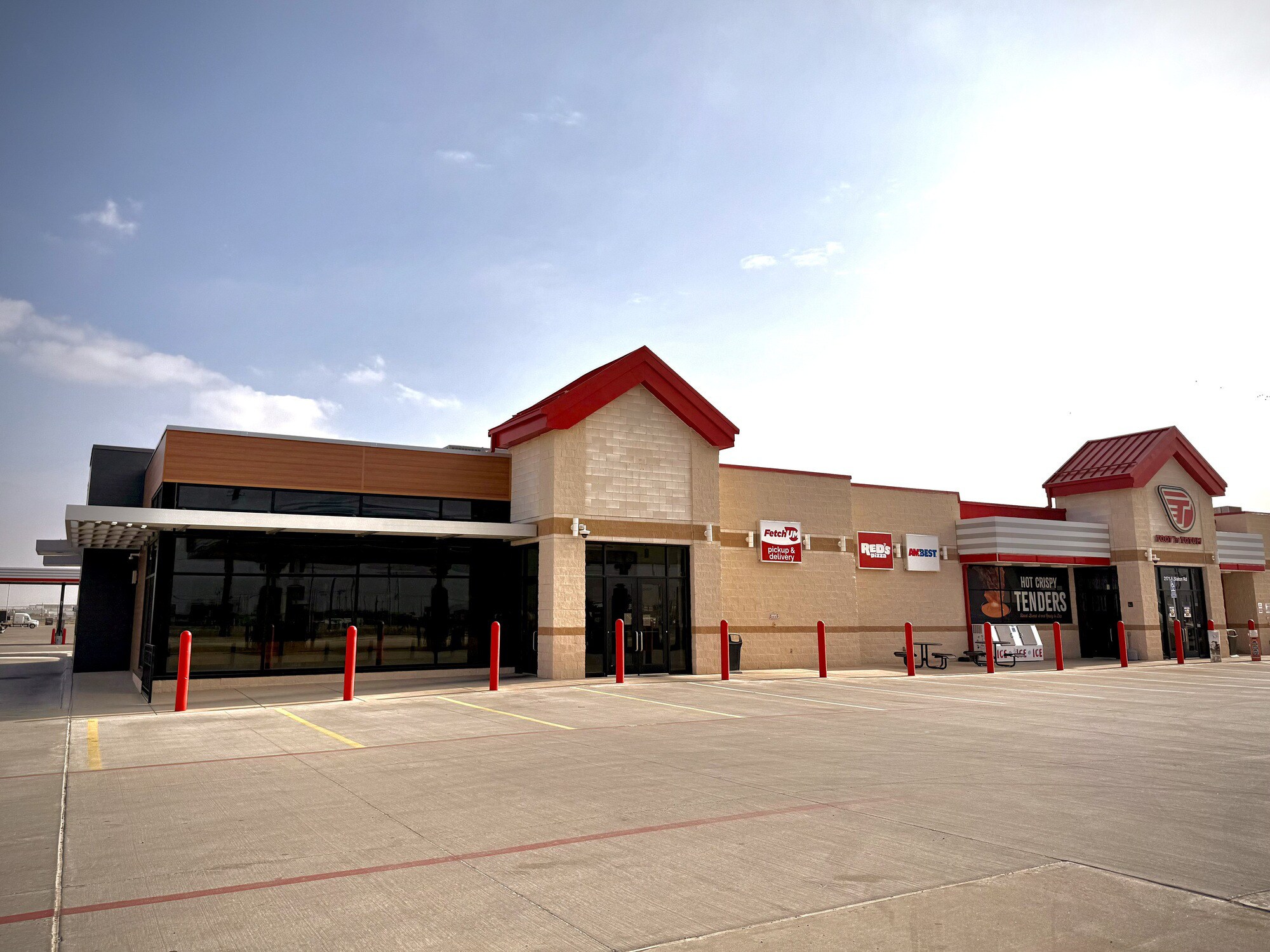 2171 E Slaton Rd, Lubbock, TX for Rent