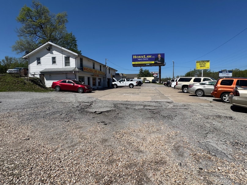 14901 E Us Highway 40, Kansas City, MO for Sale