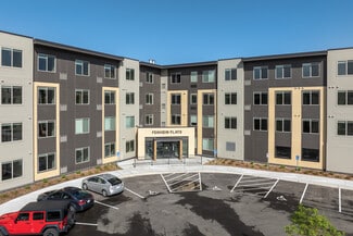 Chaska, MN Apartments - 1600 Clover Ridge Dr