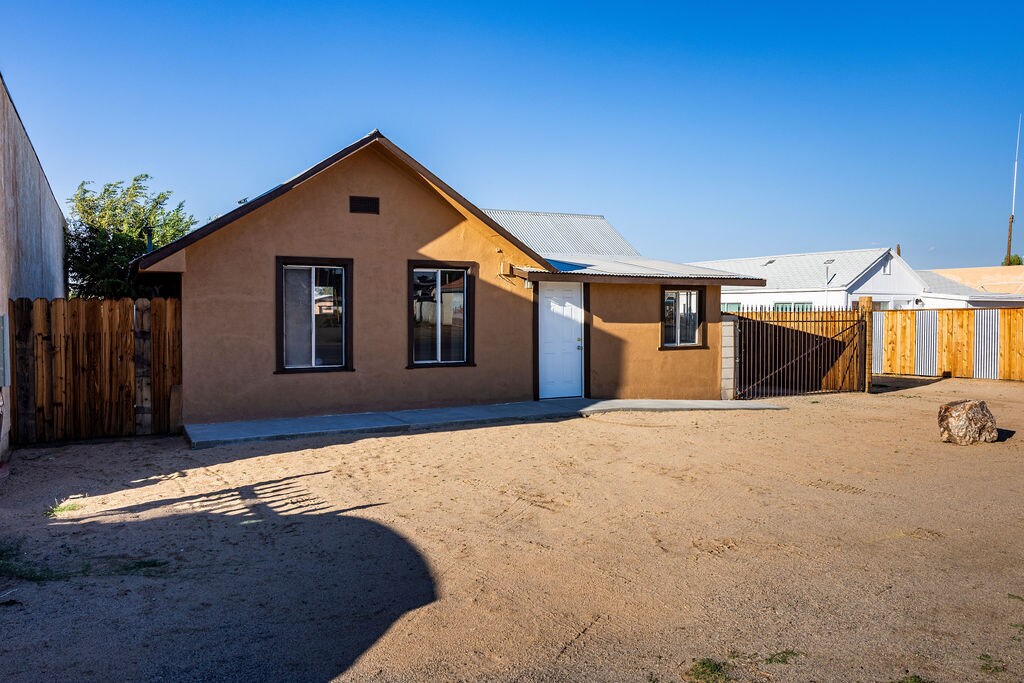 6618 Inyokern Rd, Inyokern, CA for Sale