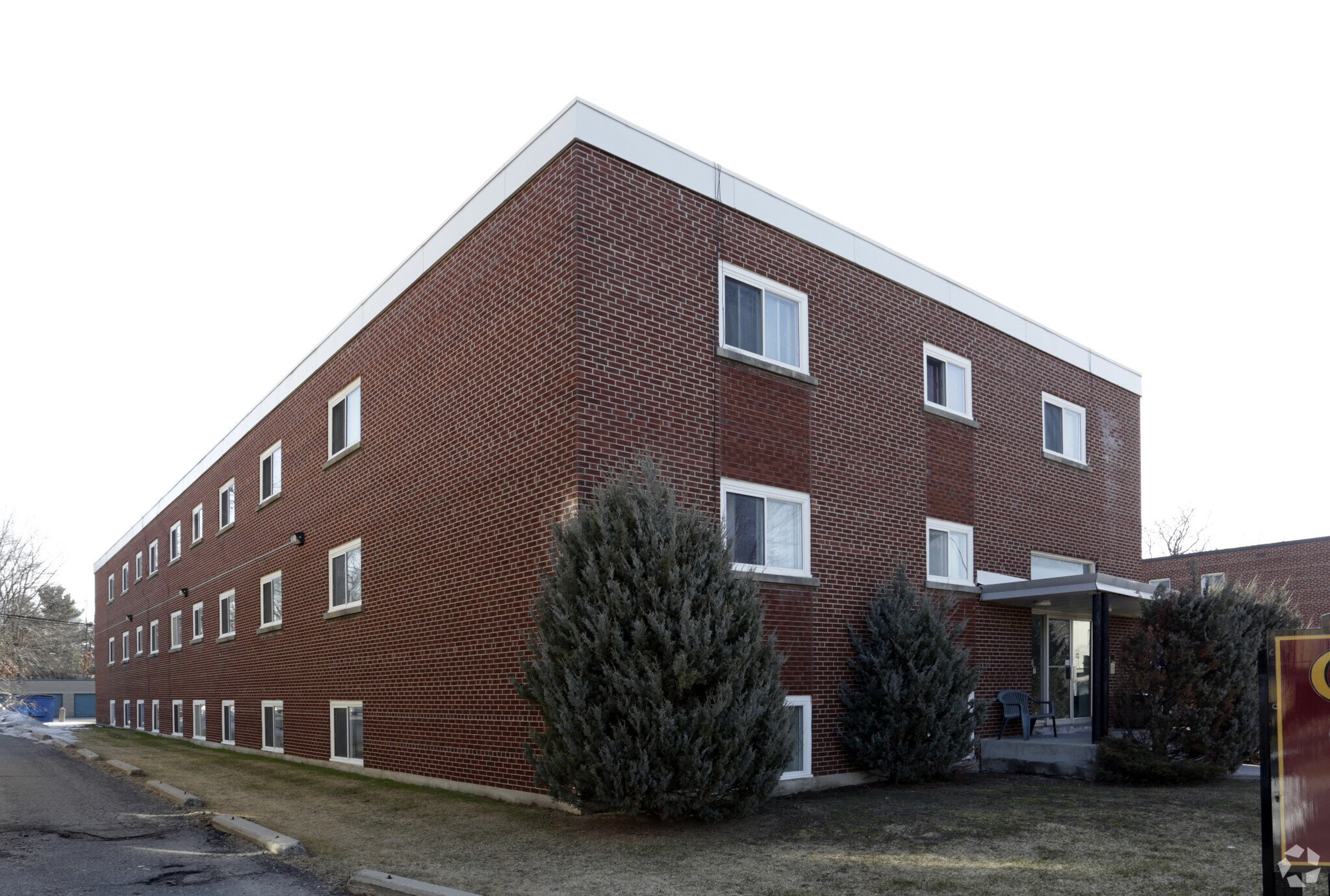 637 Cummings Ave, Ottawa, ON for Sale